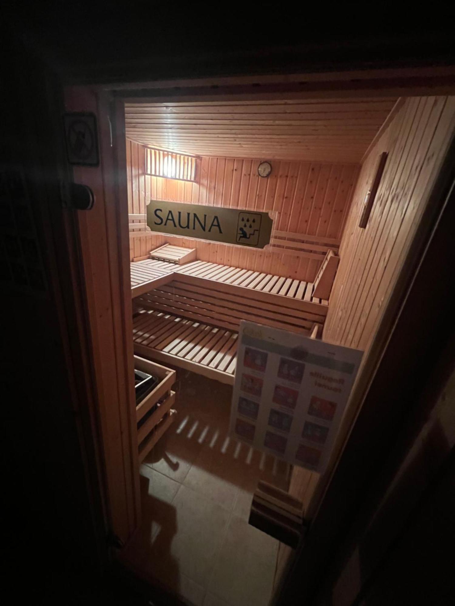 Pensiunea Sandra Ocna Şugatag Exterior foto